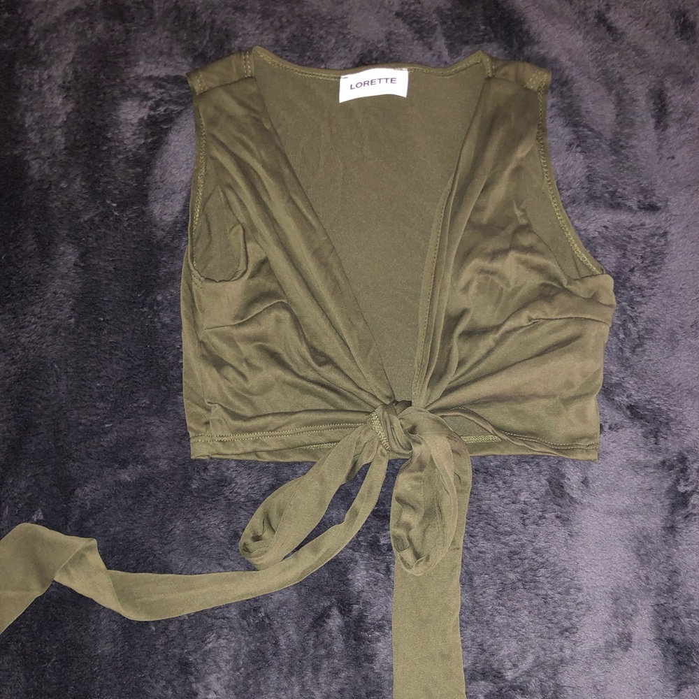 Tie crop top